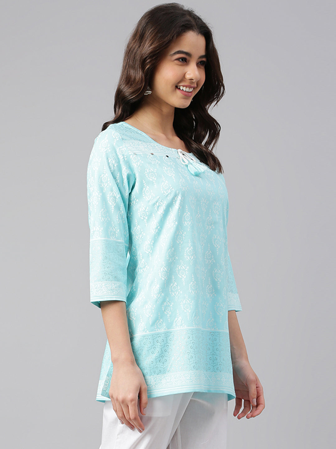 Janasya Women's Mint Blue Cotton Floral Print Straight Tunic | Swadesiicart
