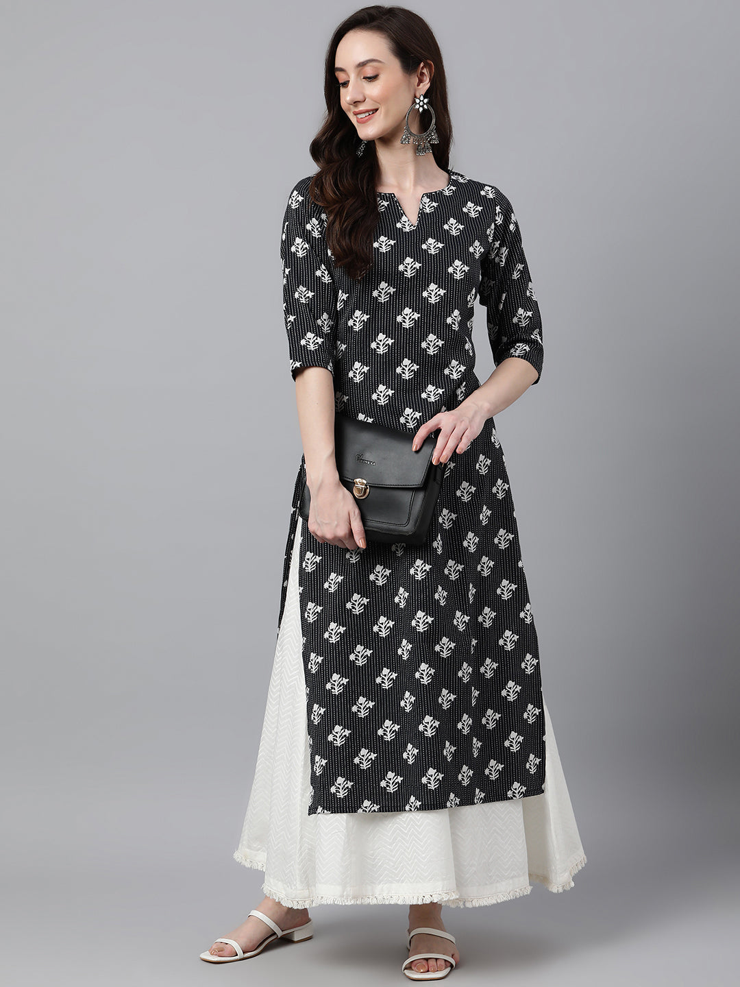 Janasya Women's Black Cotton Floral Printed Casual Straight Kurta | Swadesiicart