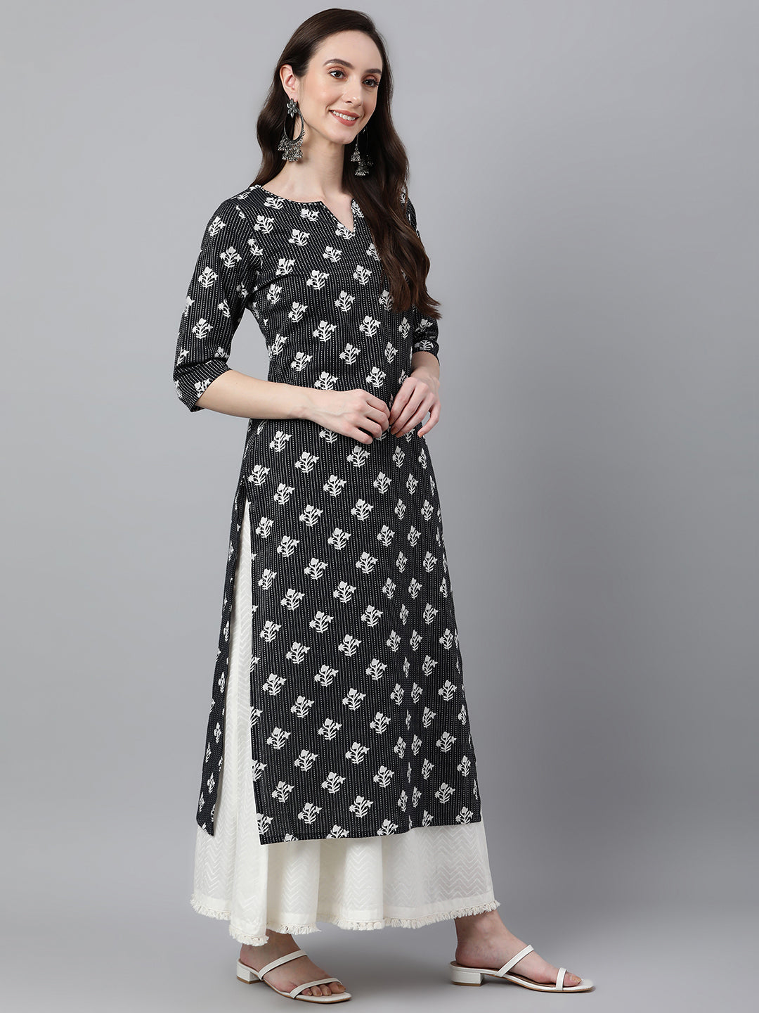 Janasya Women's Black Cotton Floral Printed Casual Straight Kurta | Swadesiicart