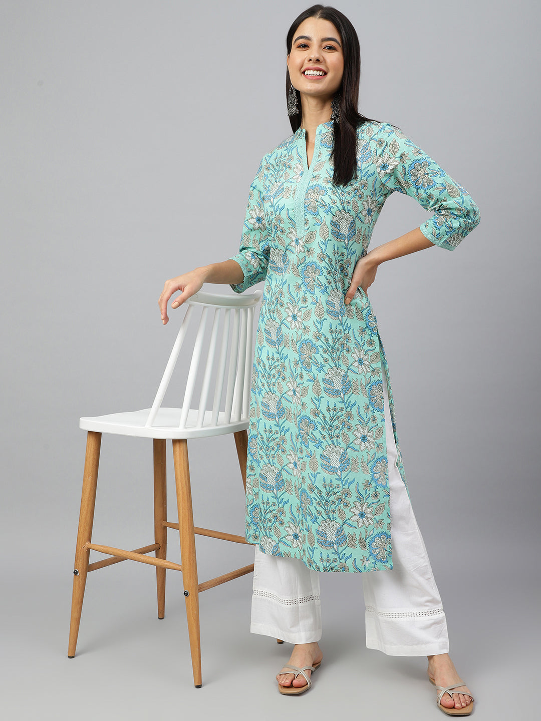 Janasya Women's Mint Green Cotton Floral Printed Casual Straight Kurta | Swadesiicart