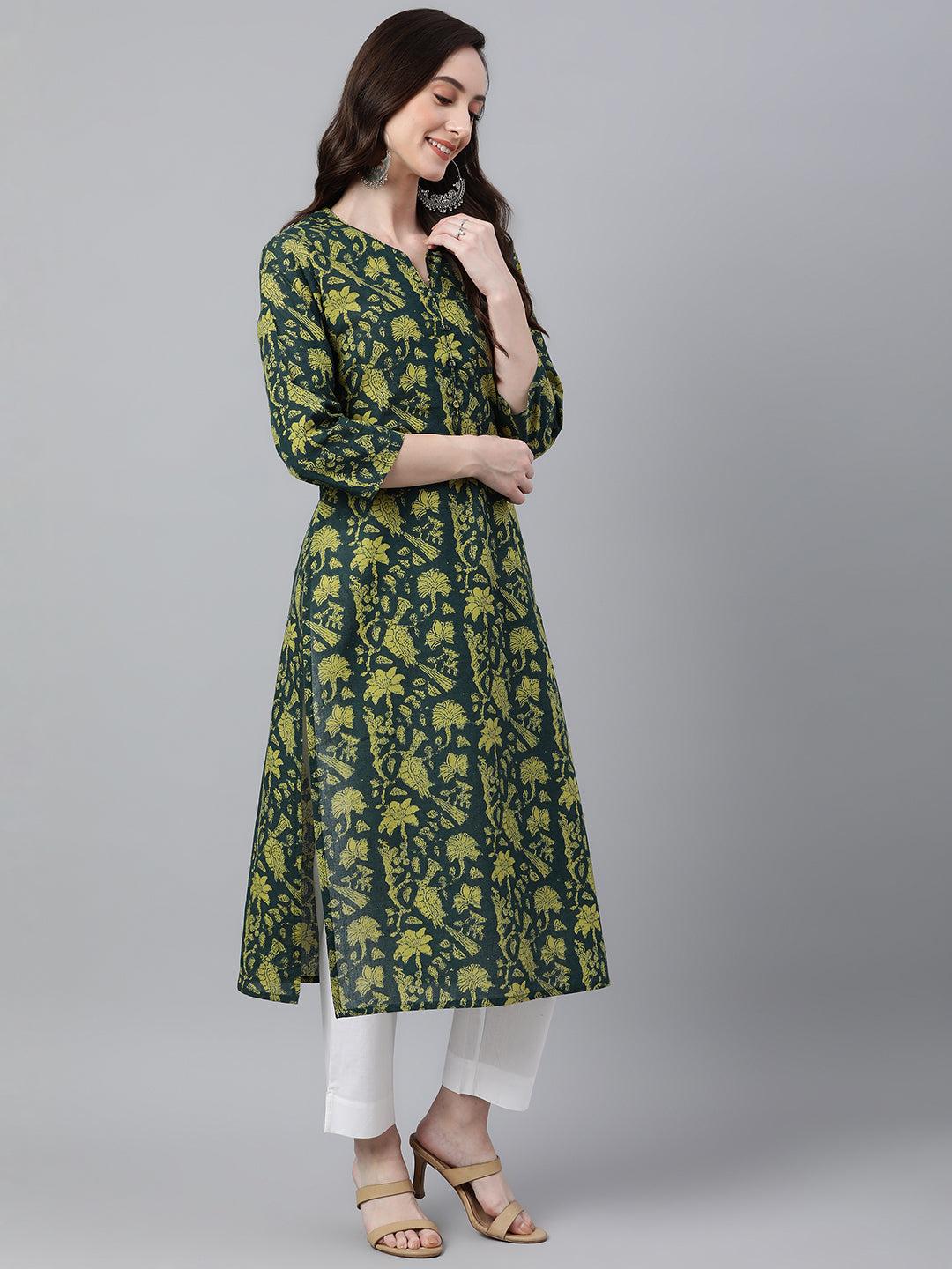 Indian Clothing Janasya Women's Dark Green Cotton Floral Printed Casual Straight Kurta | Swadesiicart