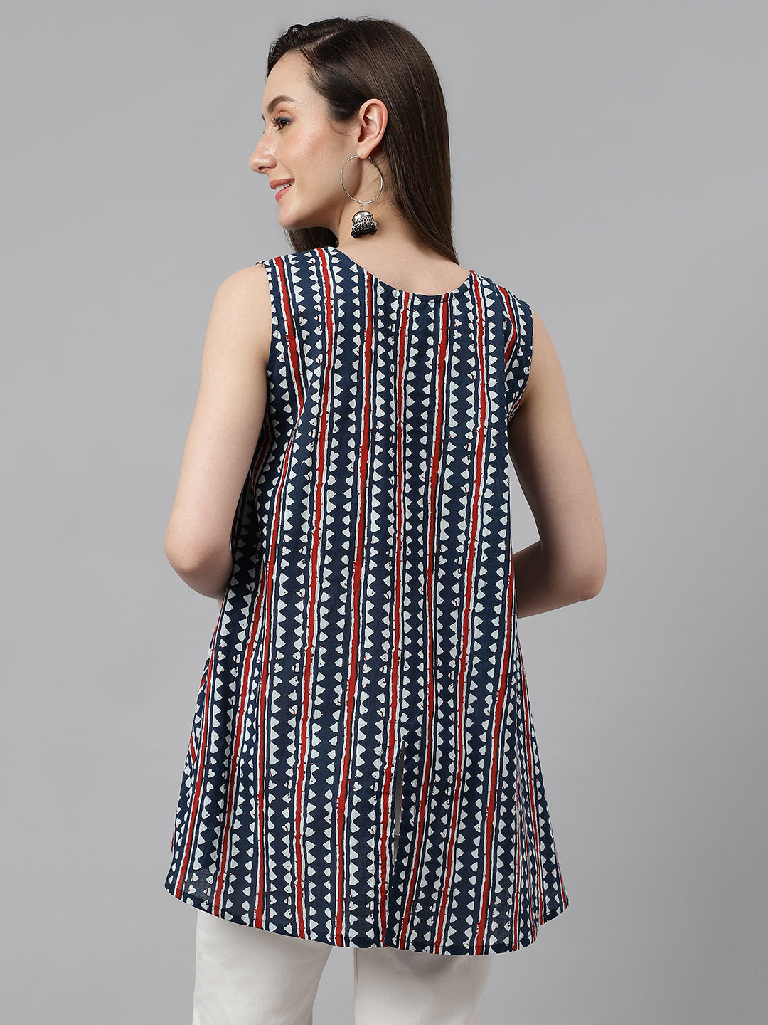 Janasya Women's Navy Blue Cotton Geometric Print High Low Top | Swadesiicart