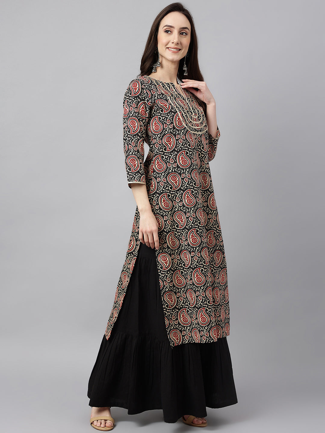 Janasya Women's Black Cotton Paisley Printed Casual Straight Kurta | Swadesiicart