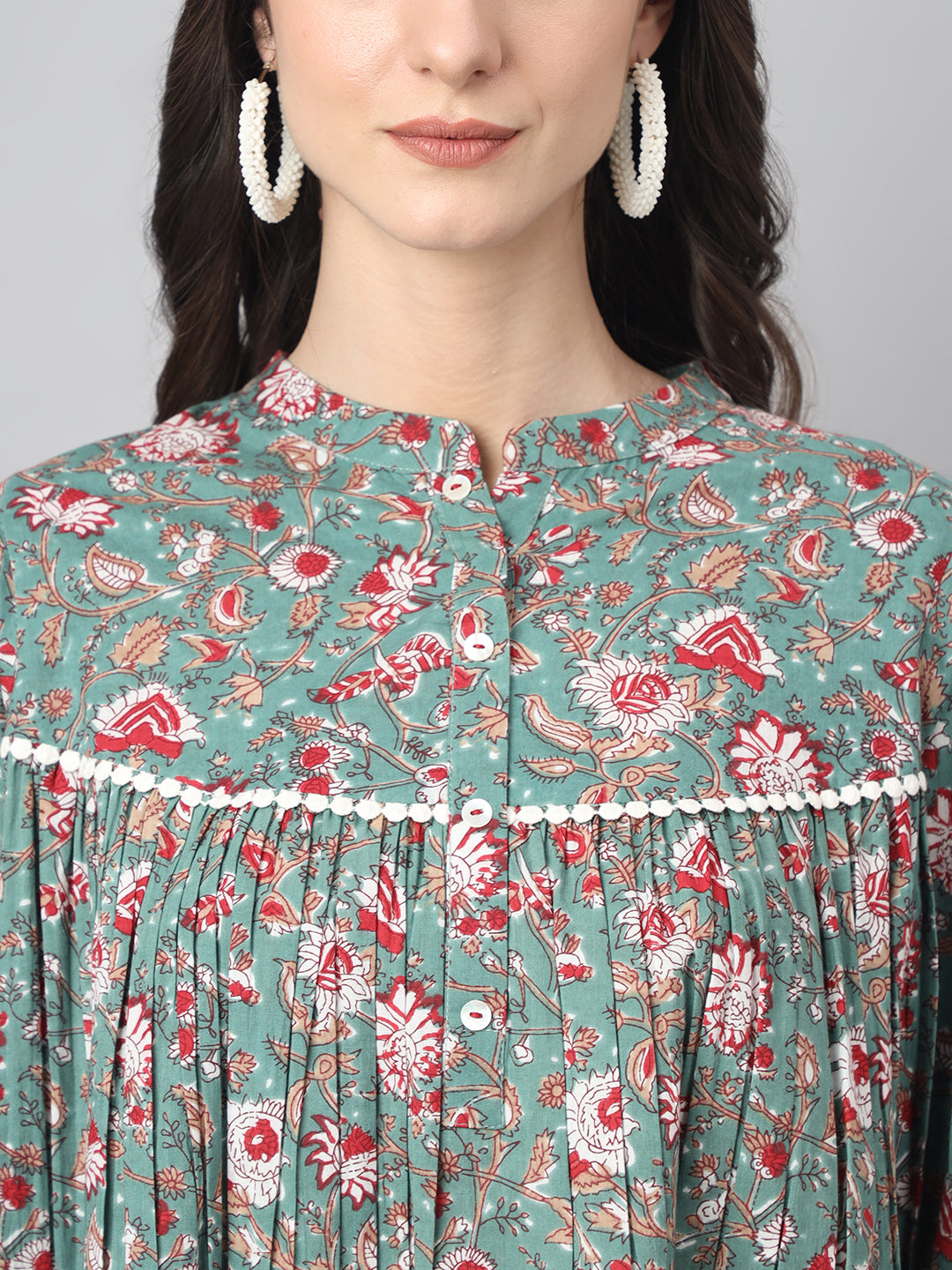 Janasya Women's Green Cotton Botanical Print Casual Empire Top | Swadesiicart