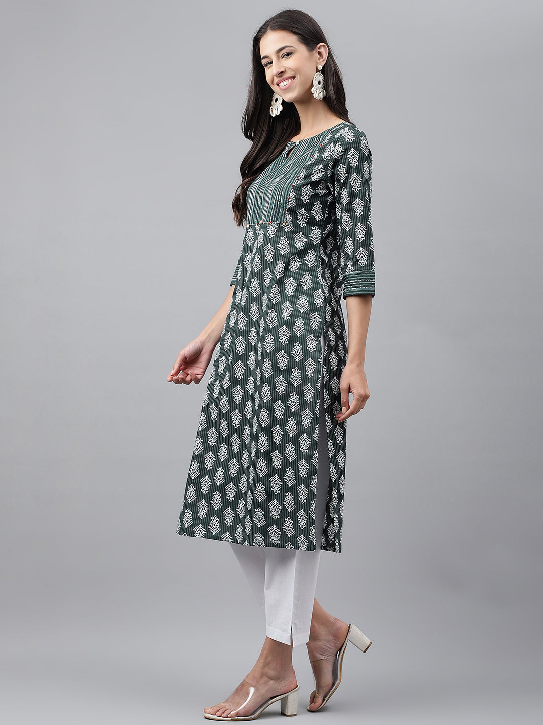 Janasya Women's Dark Green Cotton Ethnic Motifs Casual Straight Kurta | Swadesiicart