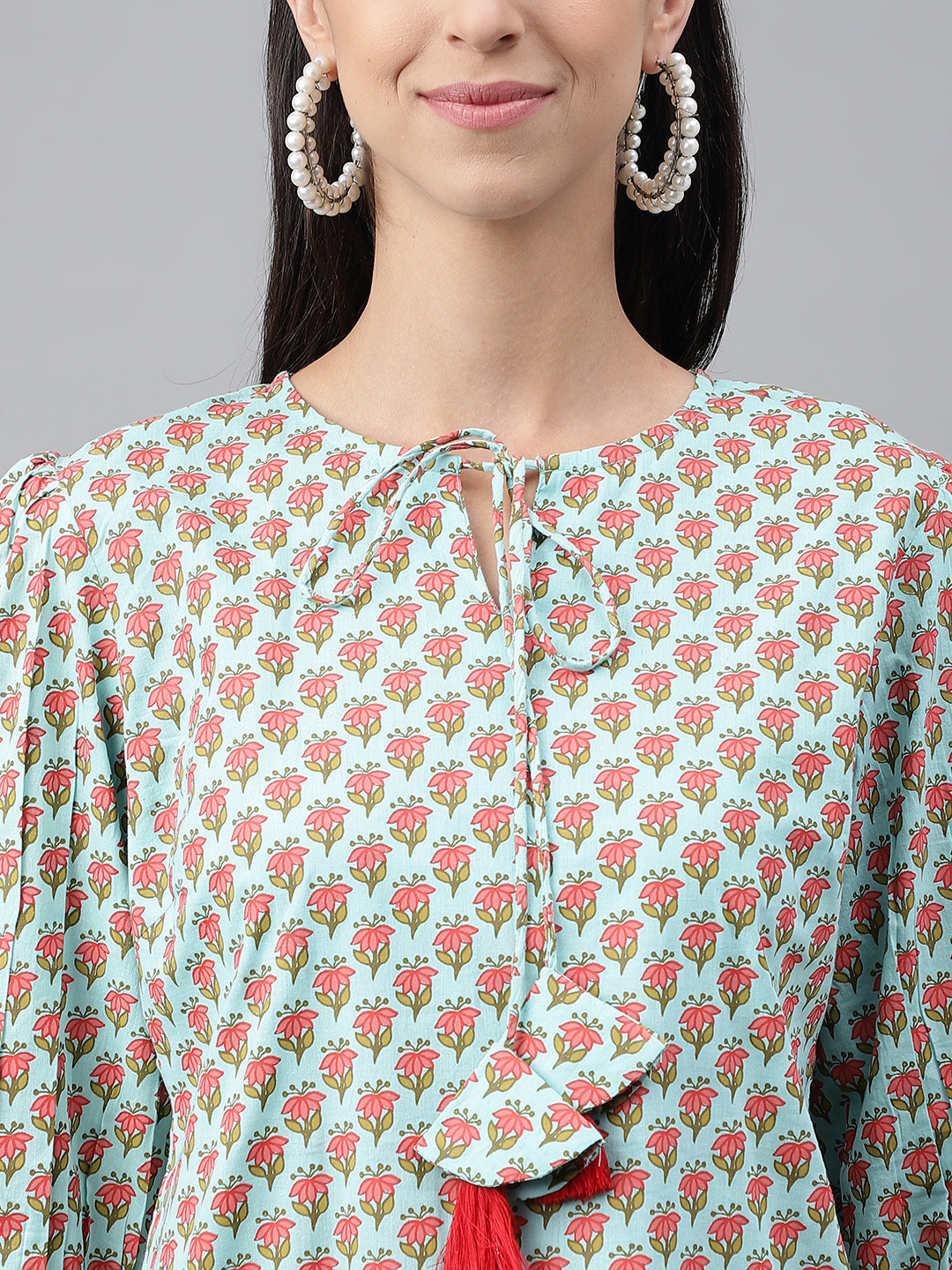 Indian Clothing Janasya Women's Light Green Cotton Floral Printed Casual Regular Tunic | Swadesiicart