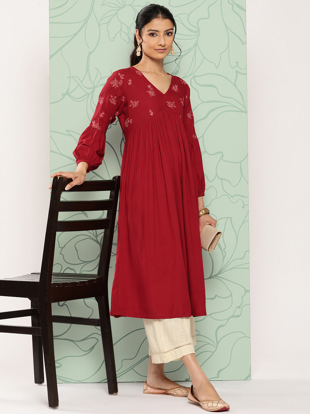 Janasya Women's Maroon Rayon Solid Party Gathered Kurta | Swadesiicart