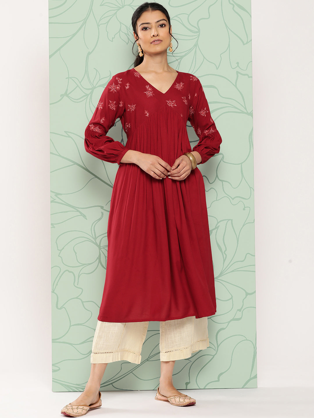Janasya Women's Maroon Rayon Solid Party Gathered Kurta | Swadesiicart