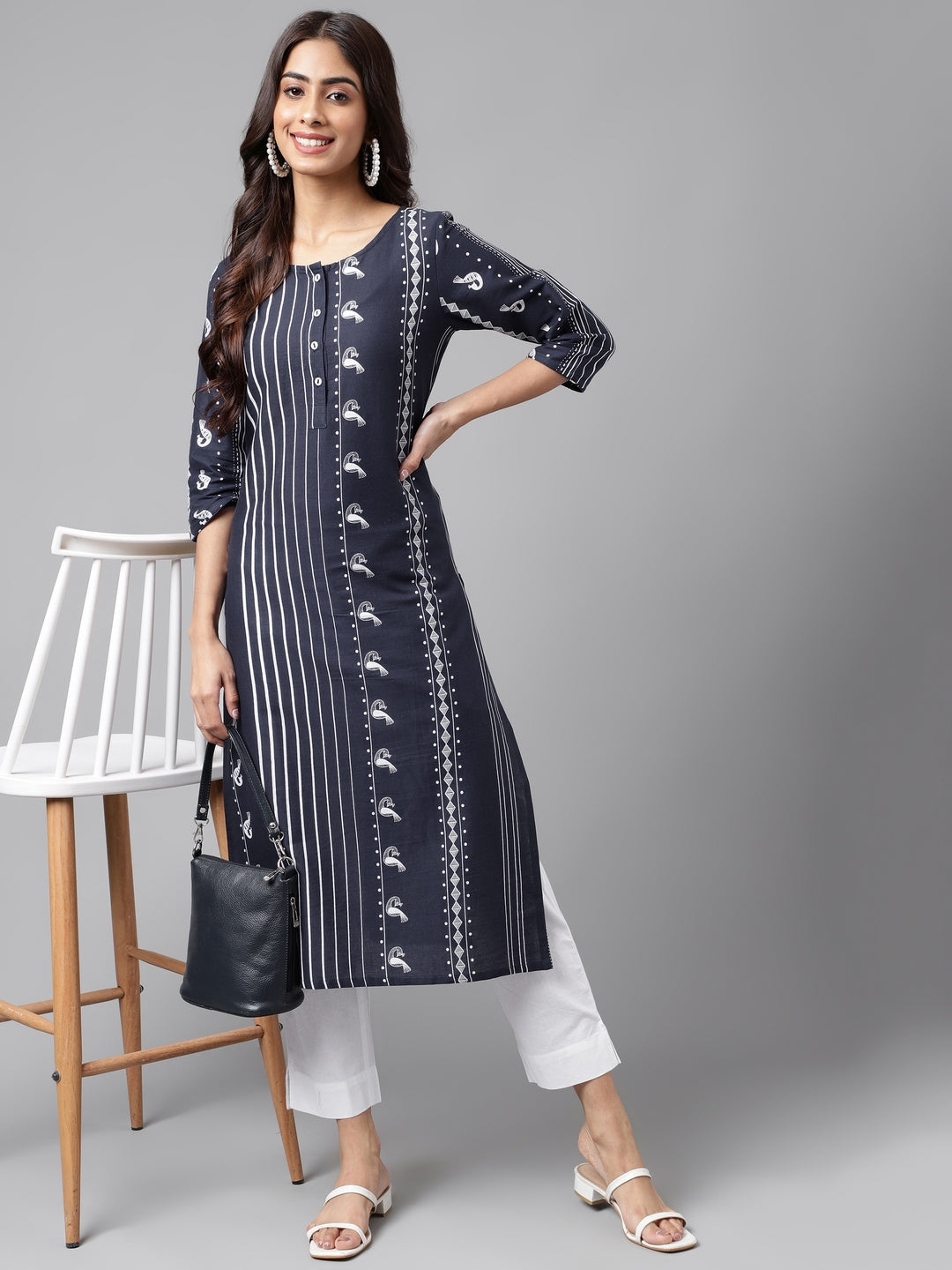 Janasya Women's Navy Blue Cotton Ethnic Motif Printed Casual Straight Kurta | Swadesiicart