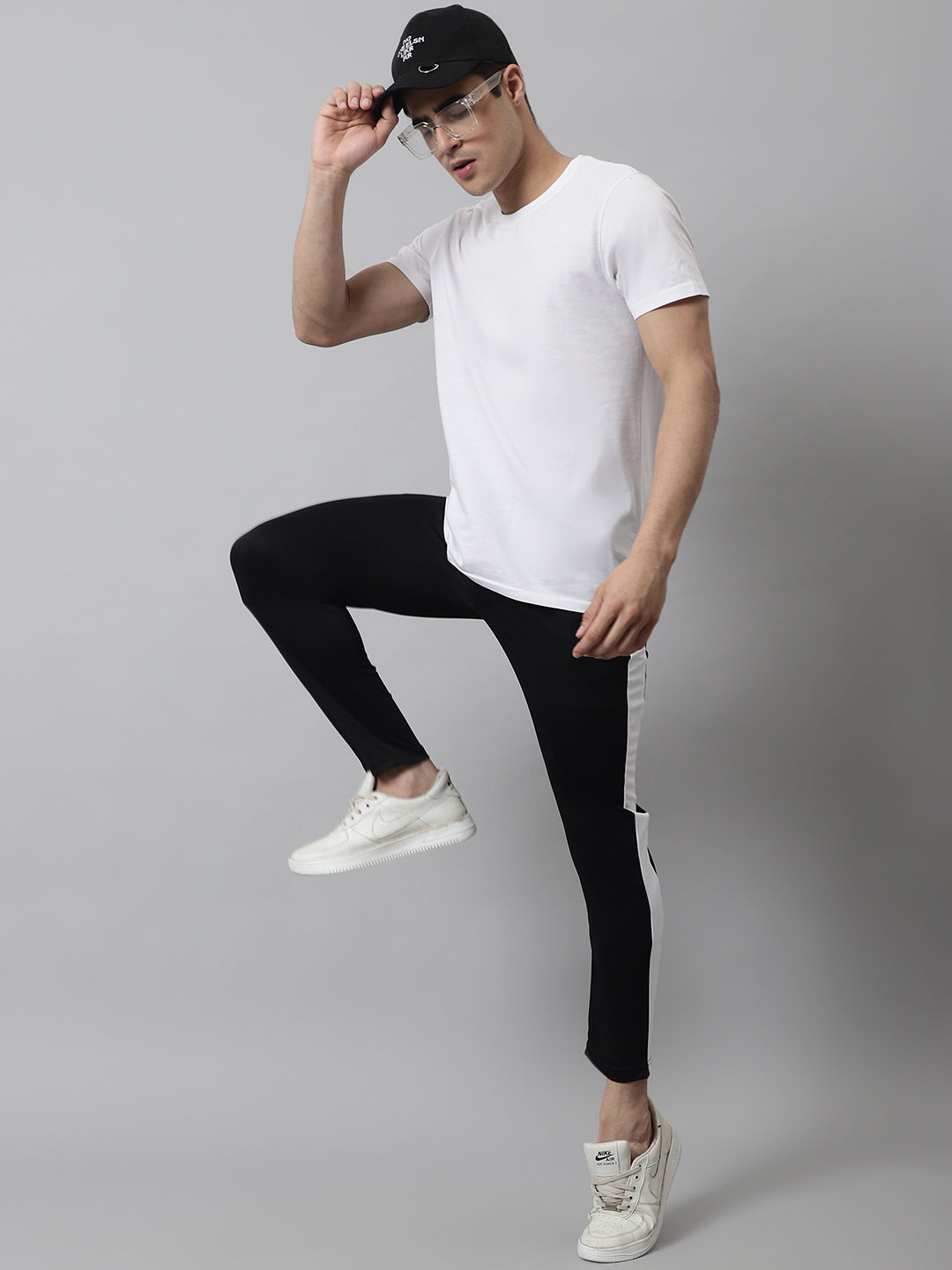 Jainish Men's Black and White Striped Streachable Lycra Trackpants - Swadesiicart