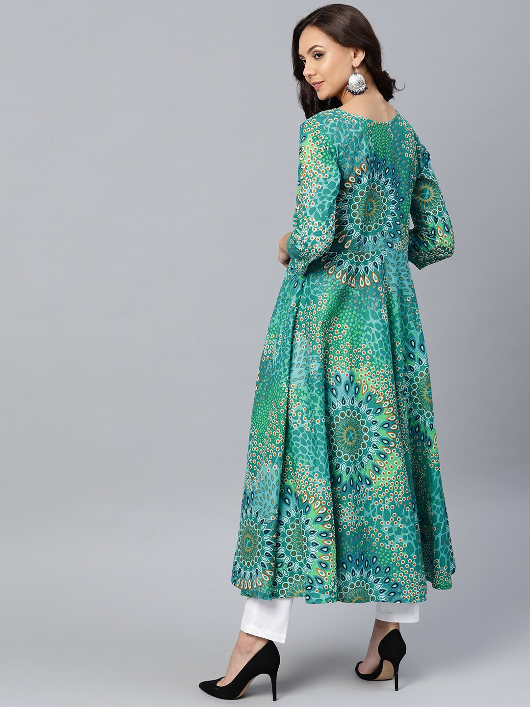 Jompers Women Green & White Printed Flared Kurta - Swadesiicart