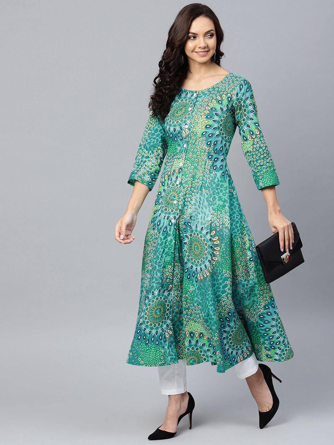 Jompers Women Green & White Printed Flared Kurta - Swadesiicart