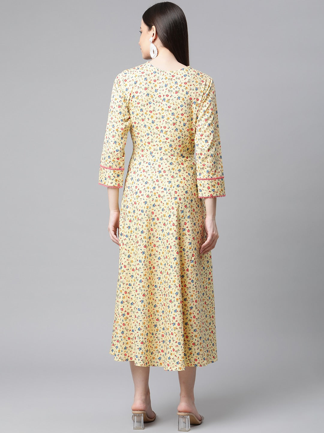 Jompers Women Yellow Floral printed A-Line kurta | Swadesiicart