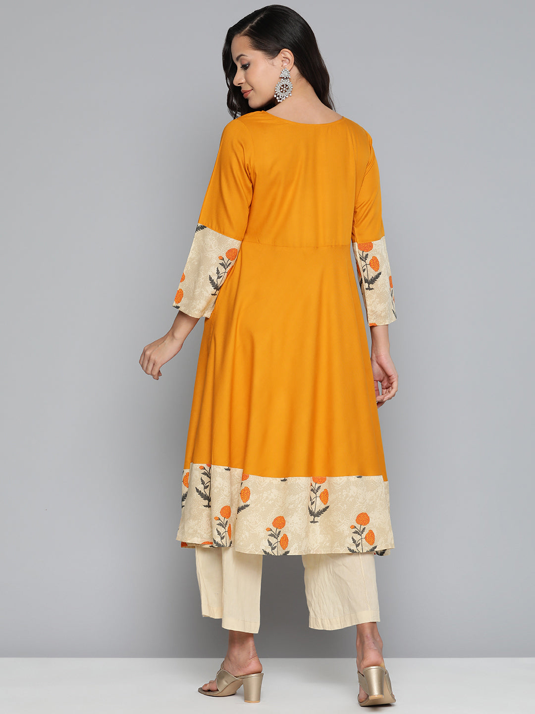 Jompers Women's Floral Printed Mustard Floral Kurta - Swadesiicart
