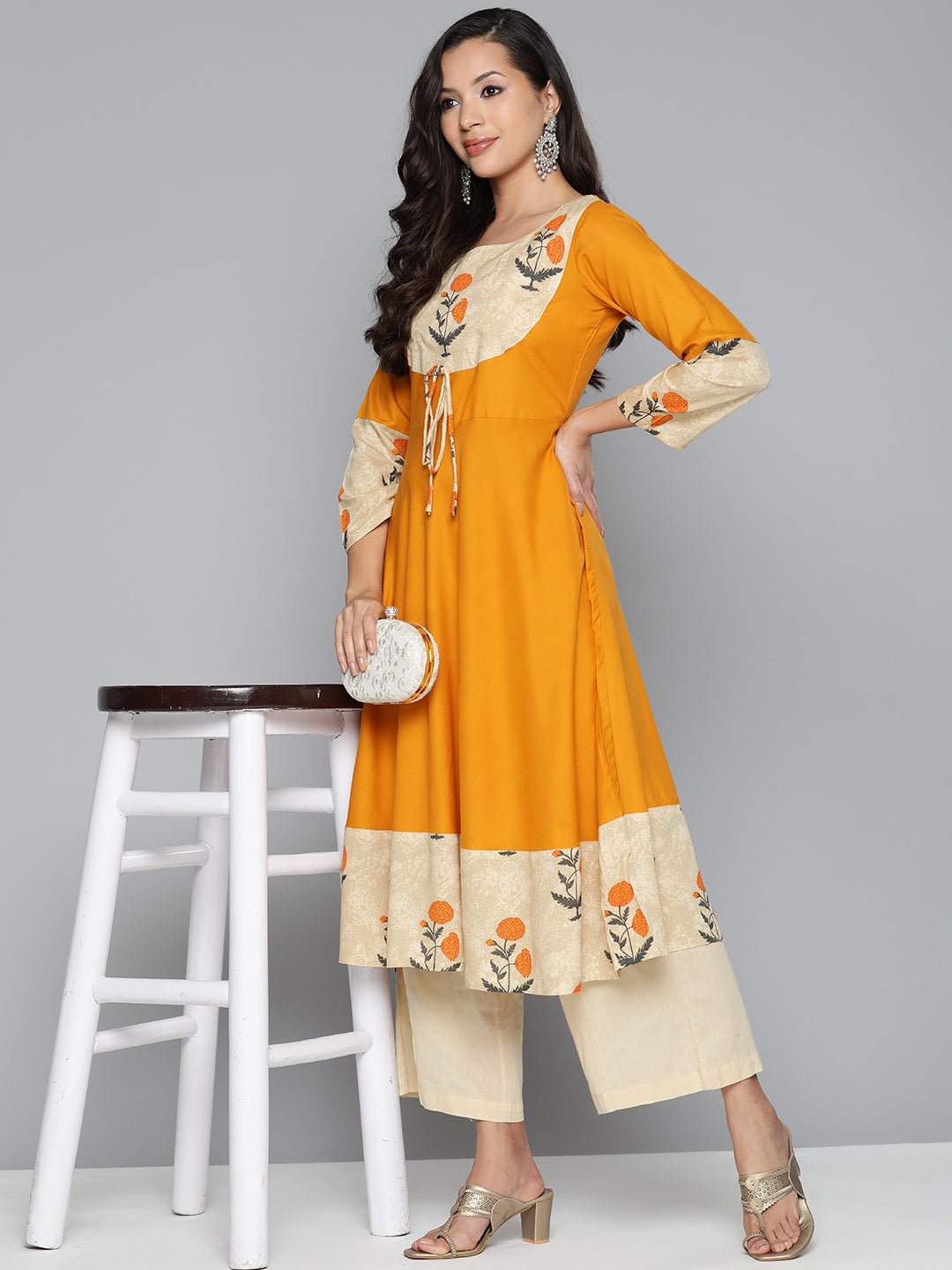 Jompers Women's Floral Printed Mustard Floral Kurta - Swadesiicart