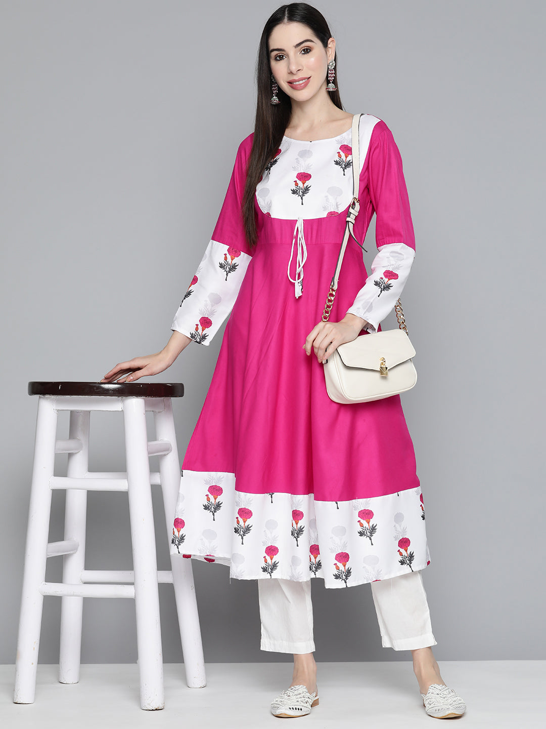 Jompers Women's Floral Printed Pink Floral Kurta - Swadesiicart