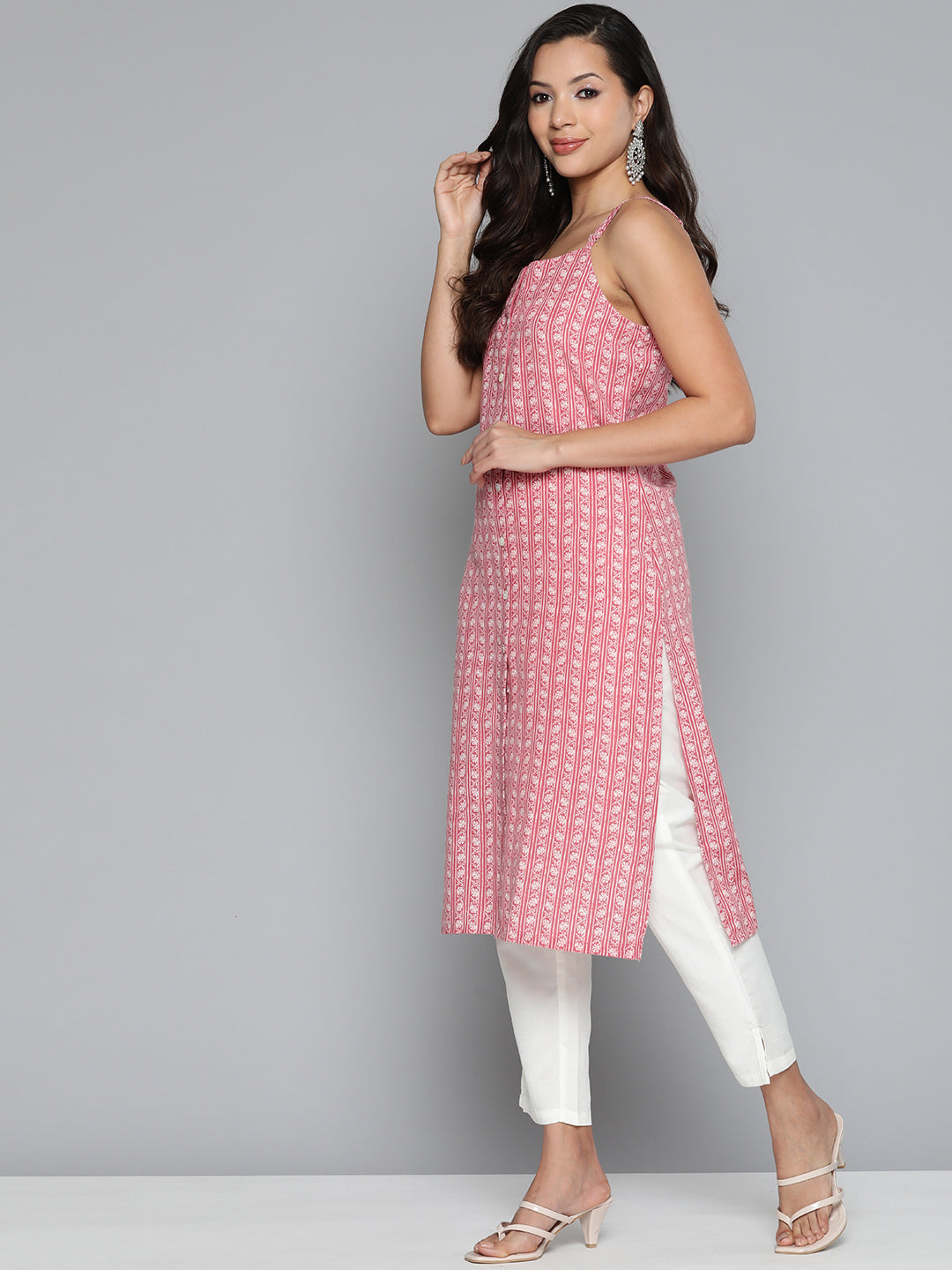 Jompers Women's Floral Printed Red Kurta - Red - Swadesiicart