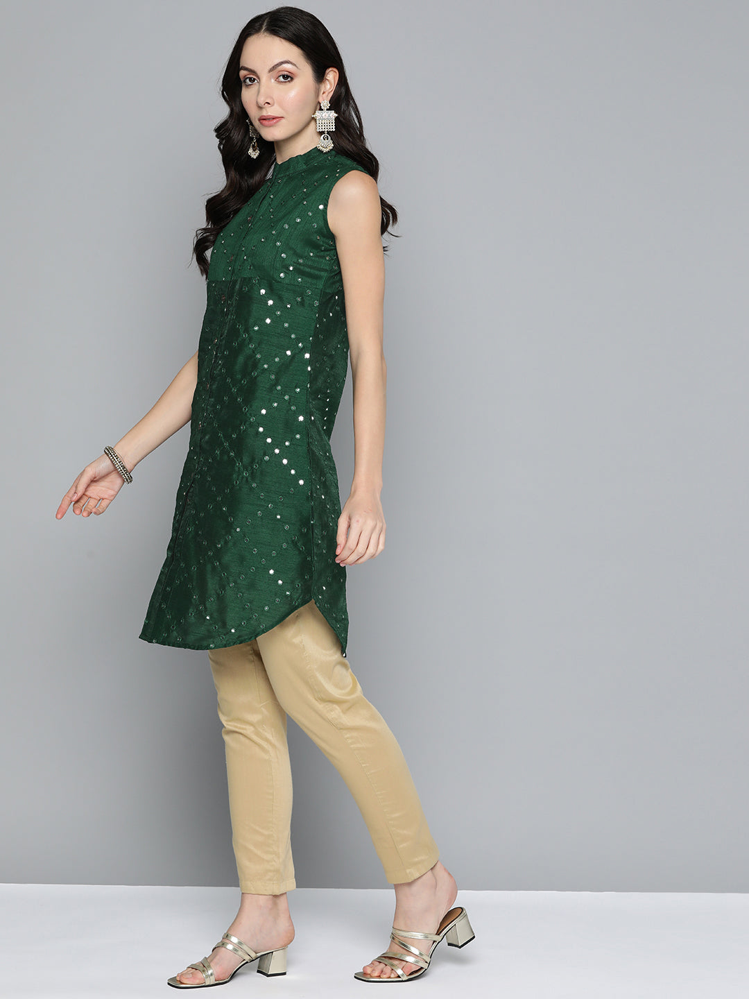Jompers Women's Geometric Embroidered Mirror Work Kurta - Green - Swadesiicart