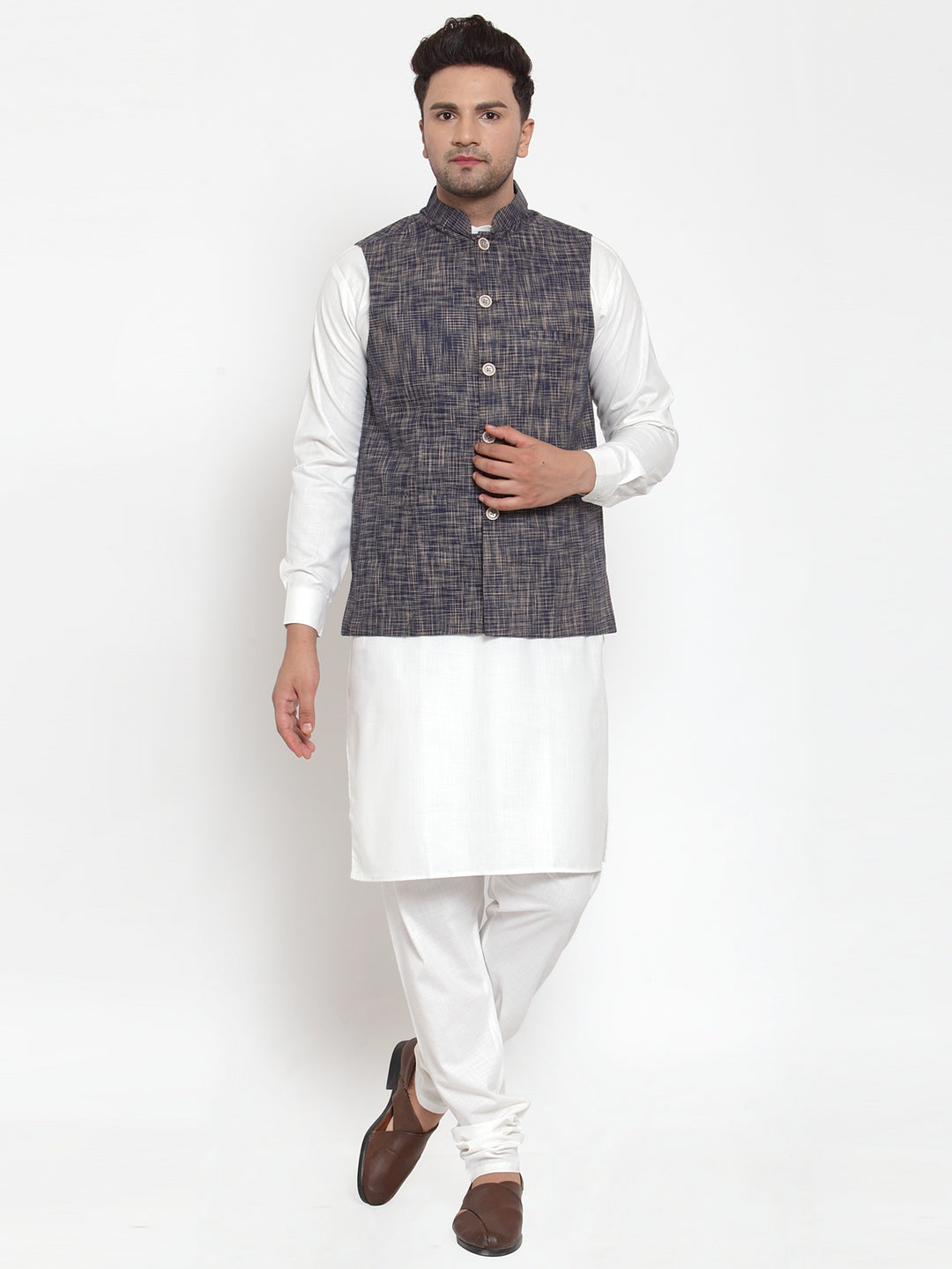 Jompers Men's White Solid Kurta with Pyjamas & Blue Nehru Jacket | Swadesiicart