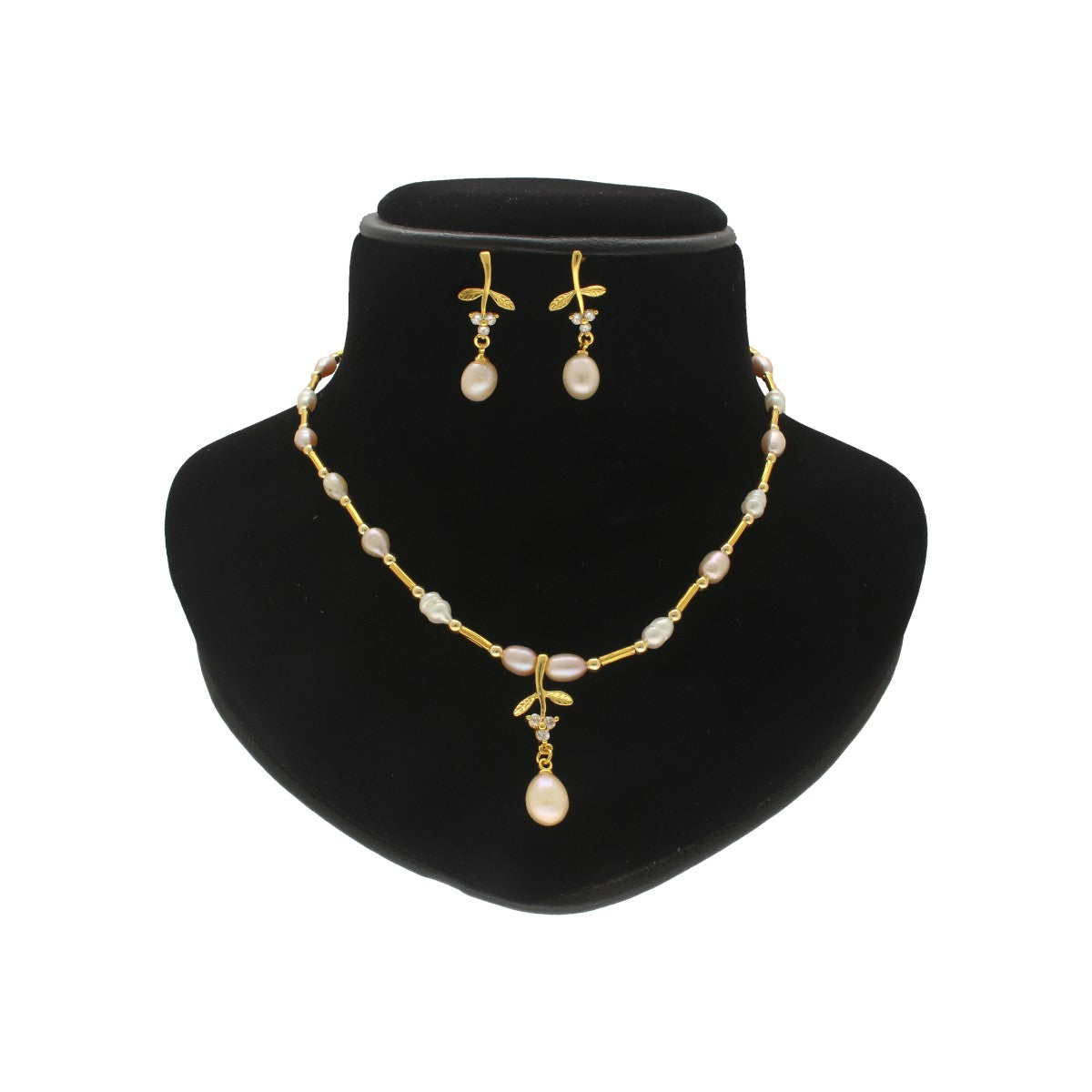 J Pearls Esita Pearl Pendant Set | Swadesiicart