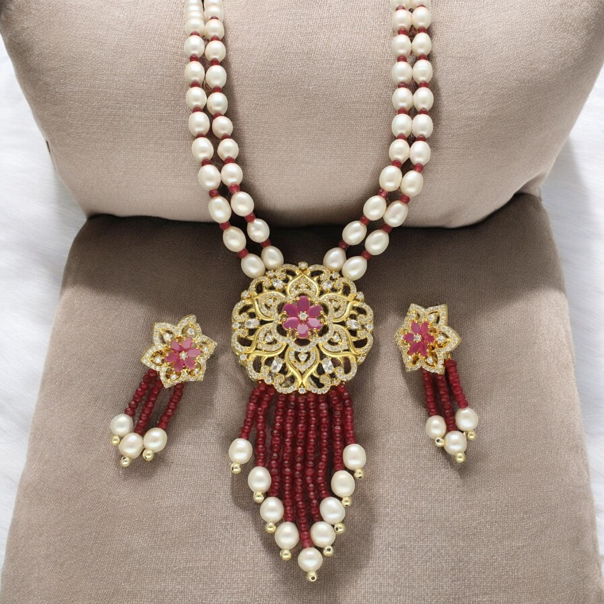 J Pearls Amolak Pearl Set - Swadesiicart