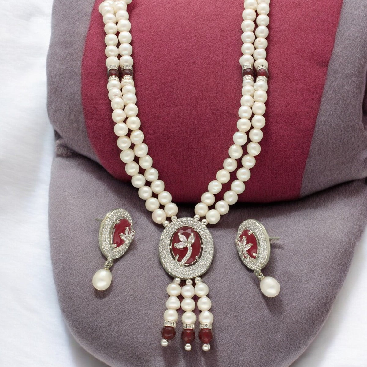J Pearls Valerie Pearl Set - Swadesiicart