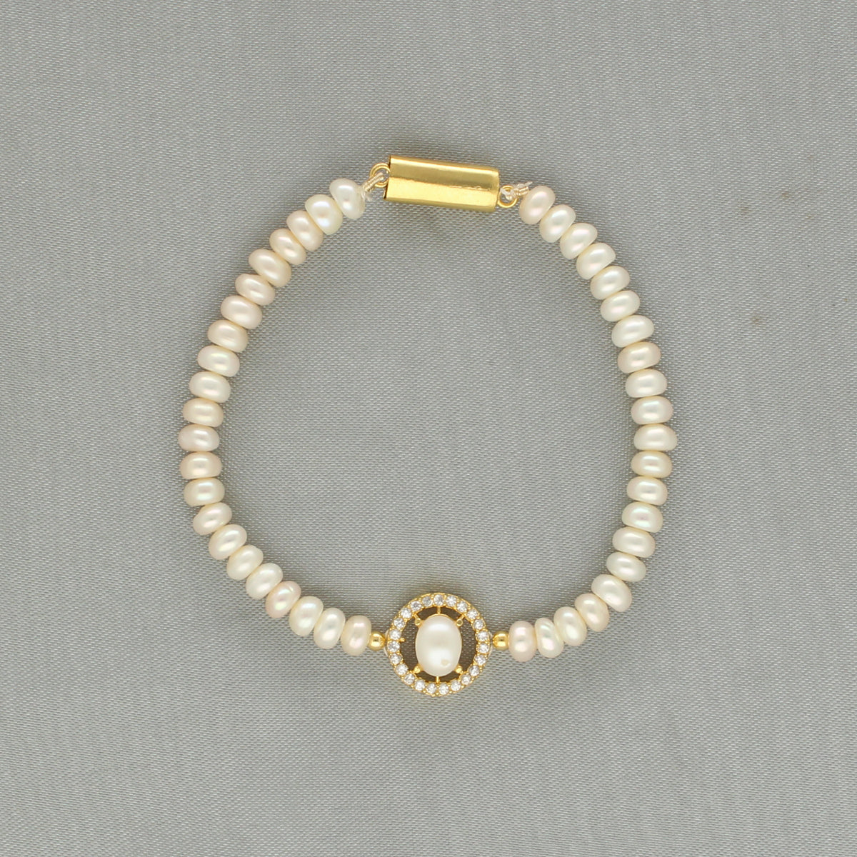 J Pearls Jyra Pearl Bracelet - Swadesiicart