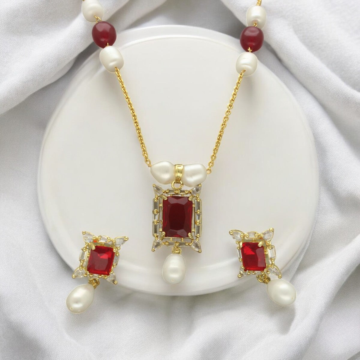 J Pearls Elysia Pearl Pendant Set | Swadesiicart