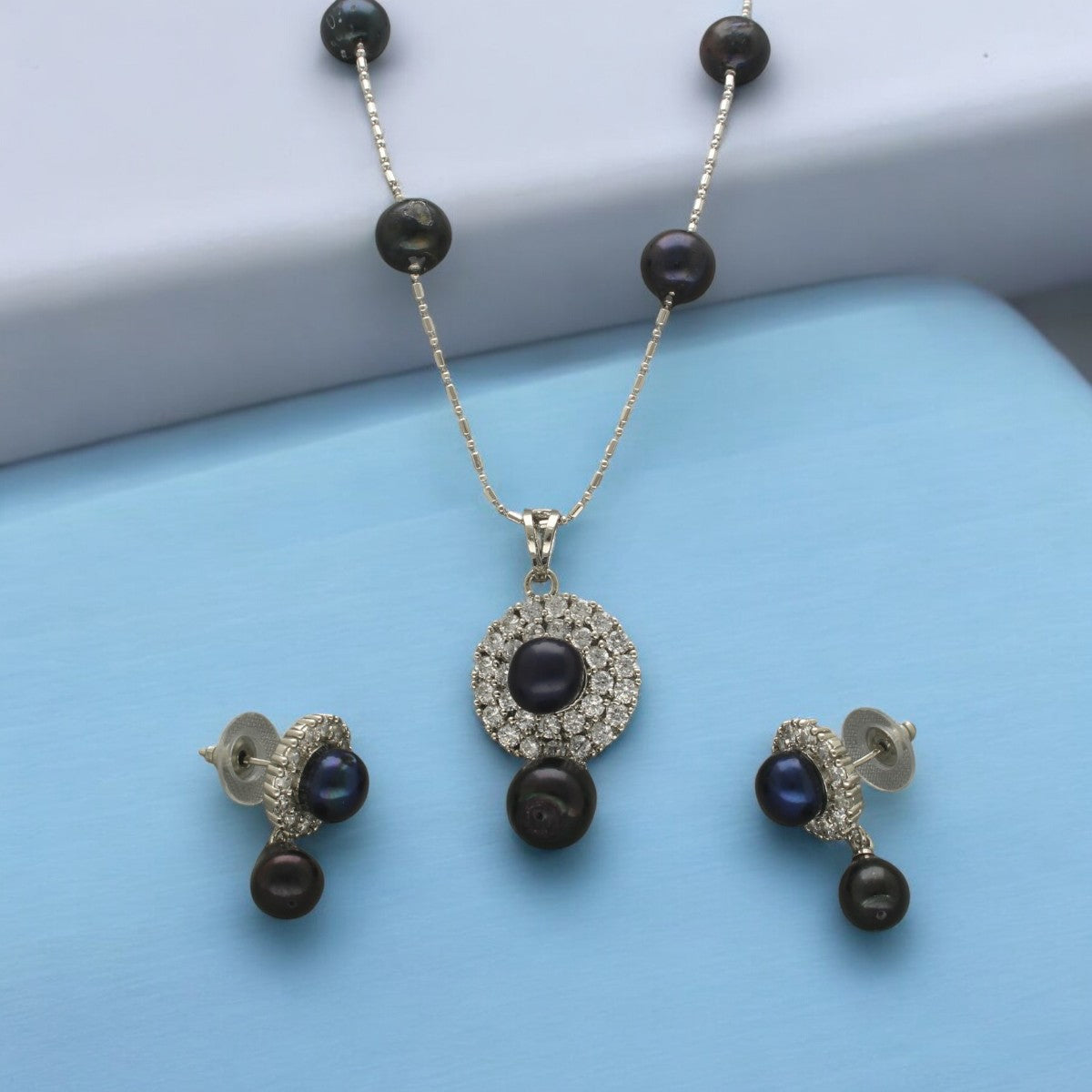 J Pearls Myla Pearl Pendant Set | Swadesiicart