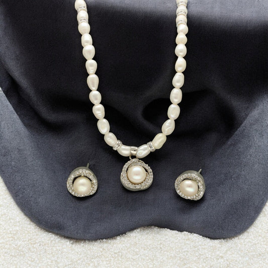 J Pearls Zoey Pearl Set - Swadesiicart