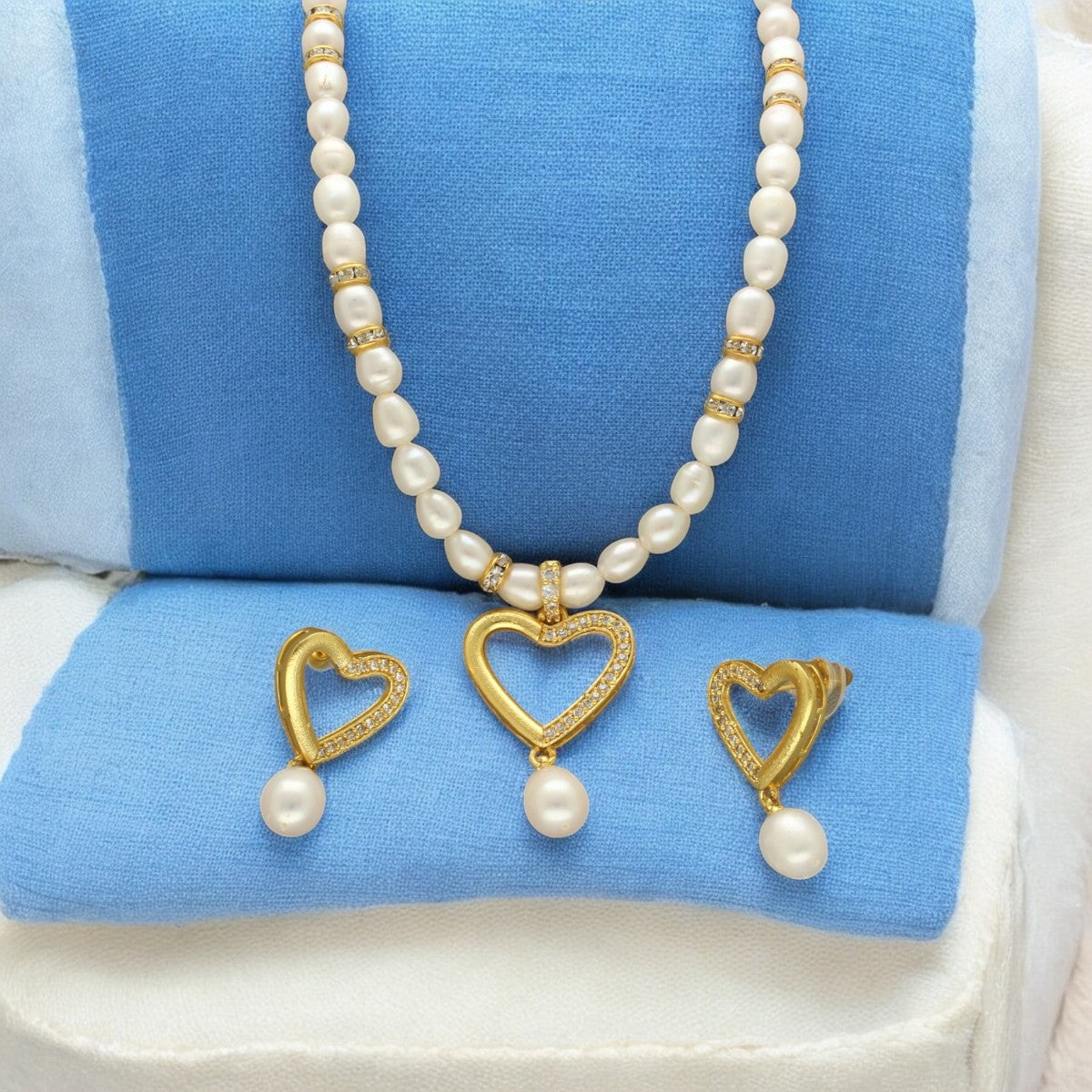 J Pearls Lubov Pearl Set - Swadesiicart