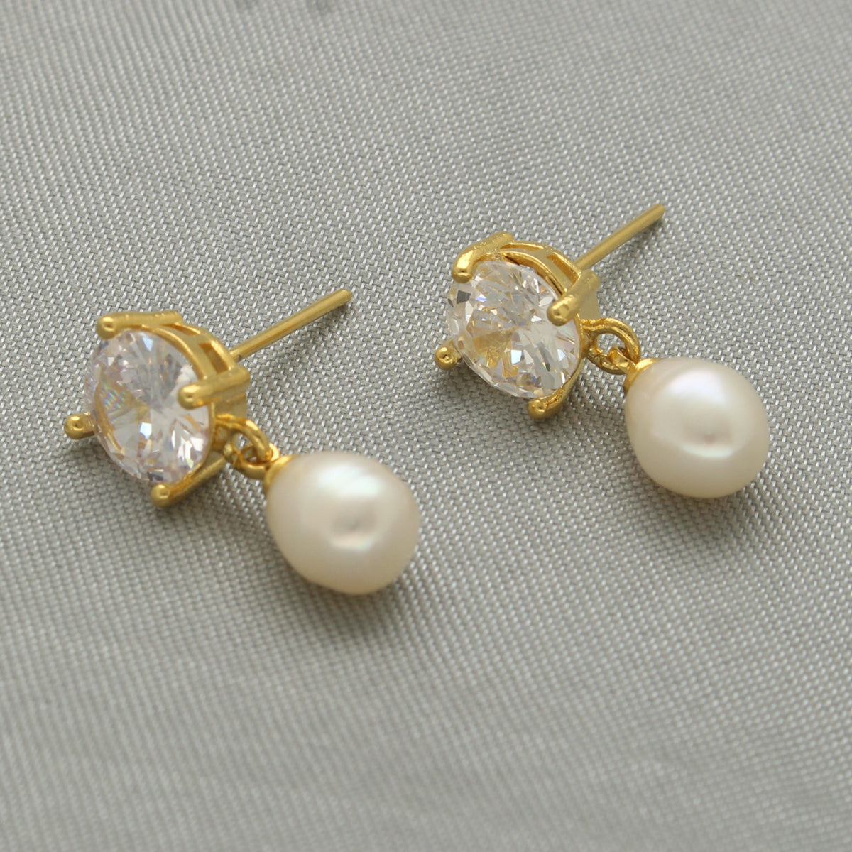 J Pearls Ipsit Pearl Earrings - Swadesiicart