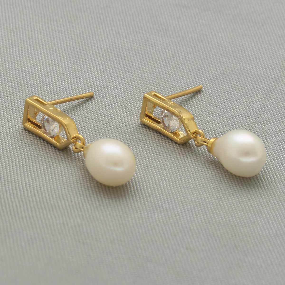 J Pearls Vitya Pearl Earrings - Swadesiicart