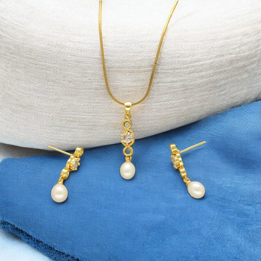 J Pearls Elora Pearl Pendant Set | Swadesiicart