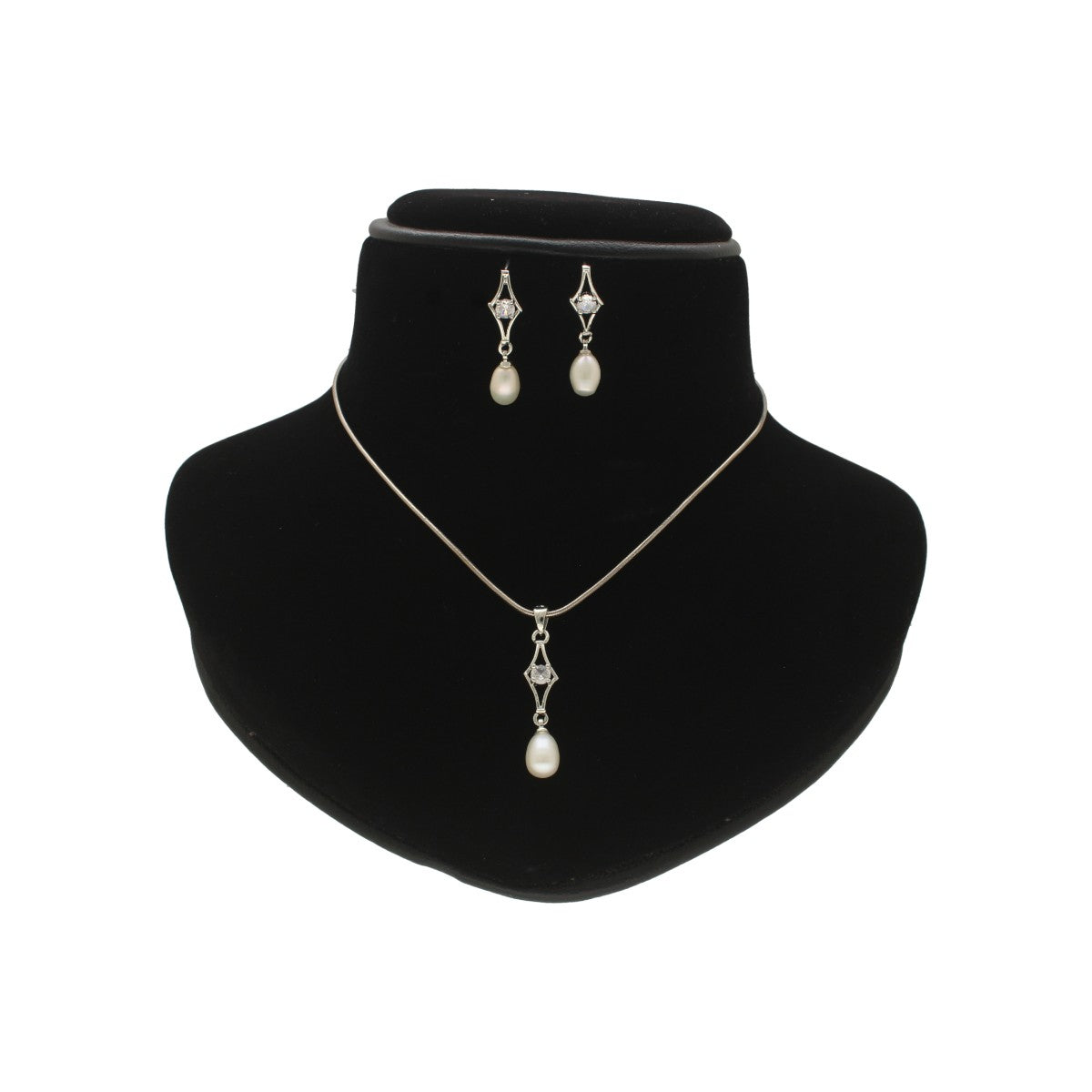 J Pearls Cally Pearl Pendant Set | Swadesiicart
