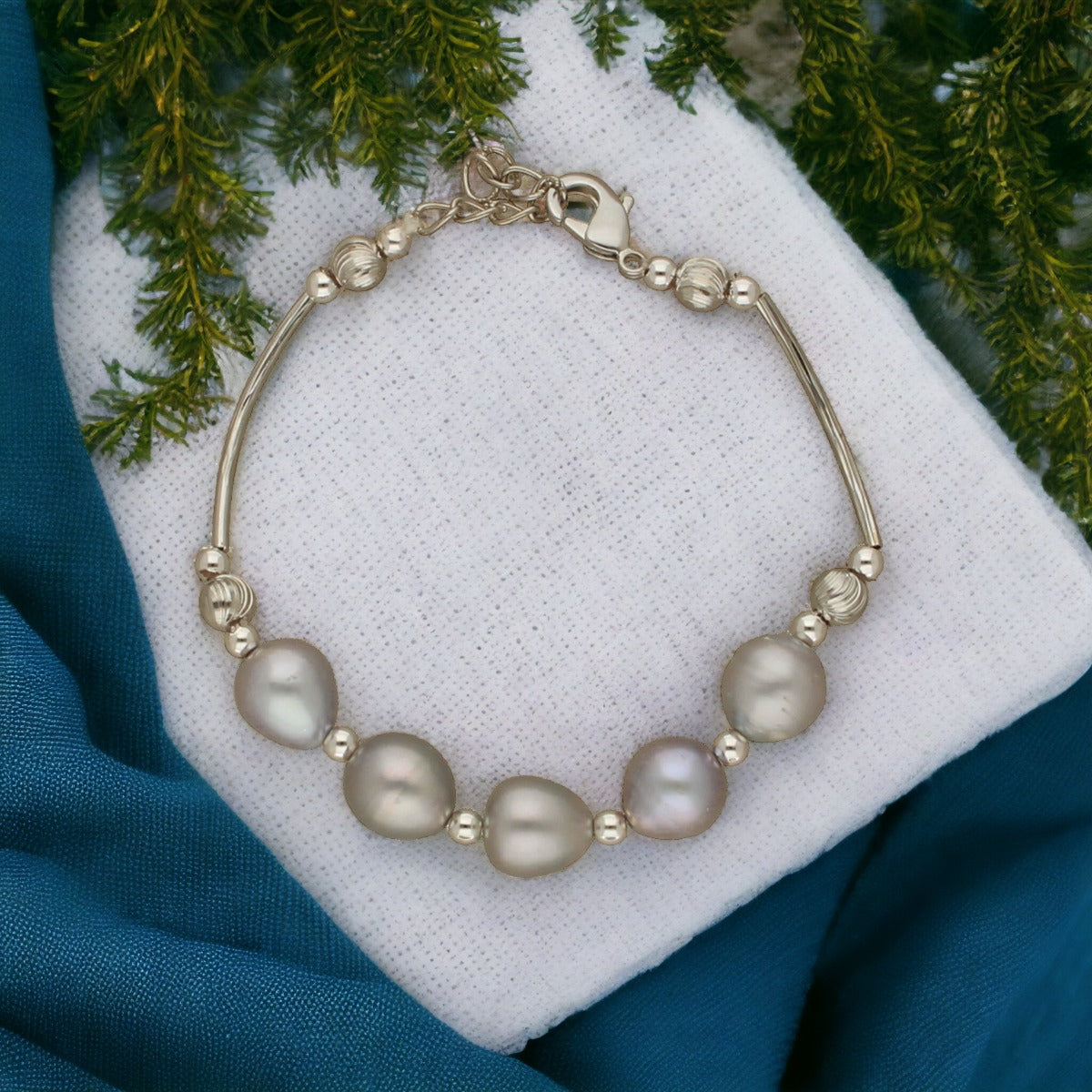J Pearls Timeless Grey Pearl Hamper - Swadesiicart