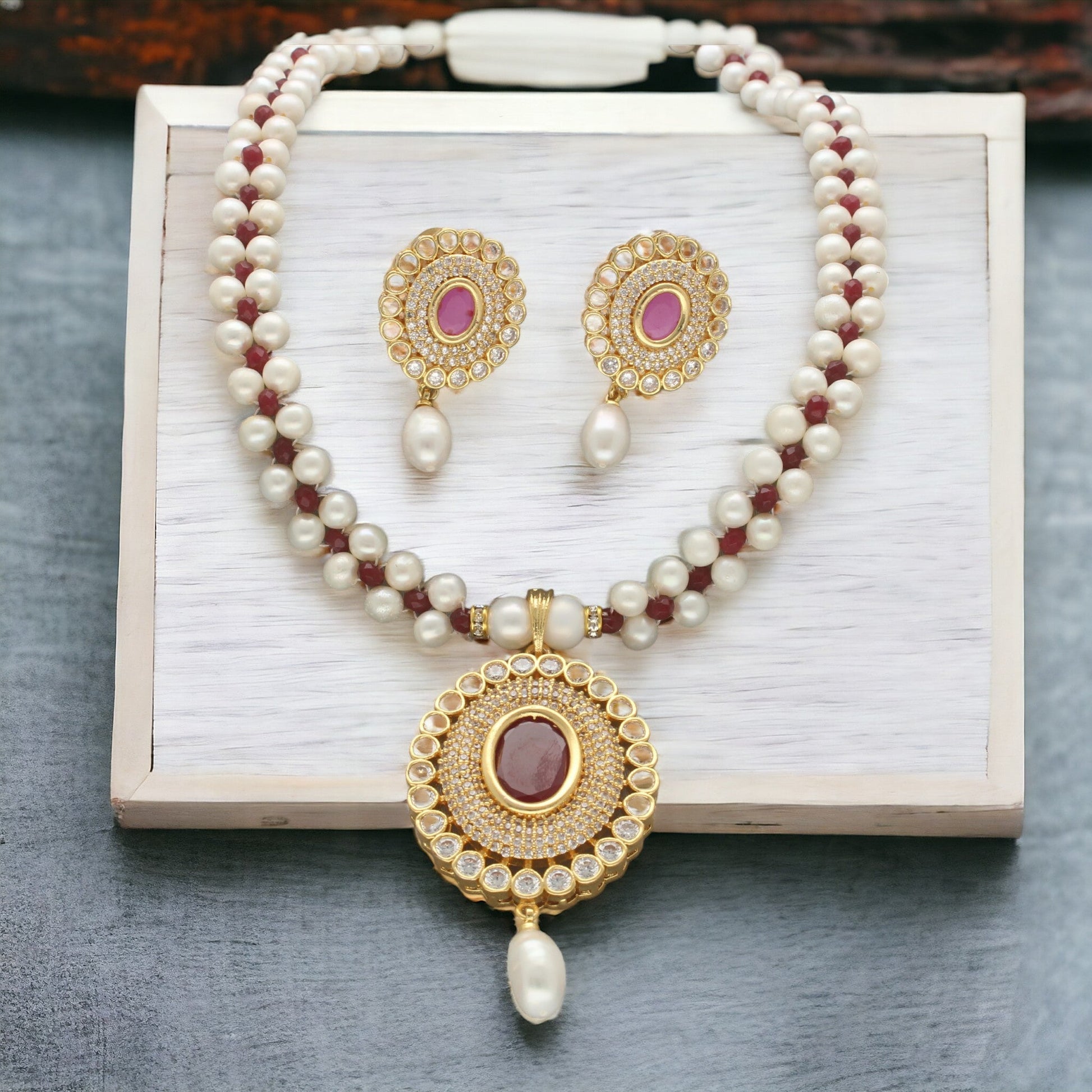 J Pearls Splendor Pearl Necklace Set - Swadesiicart