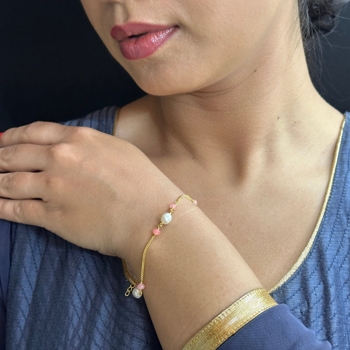 J Pearls The Dreamer Pearl Bracelet - Swadesiicart