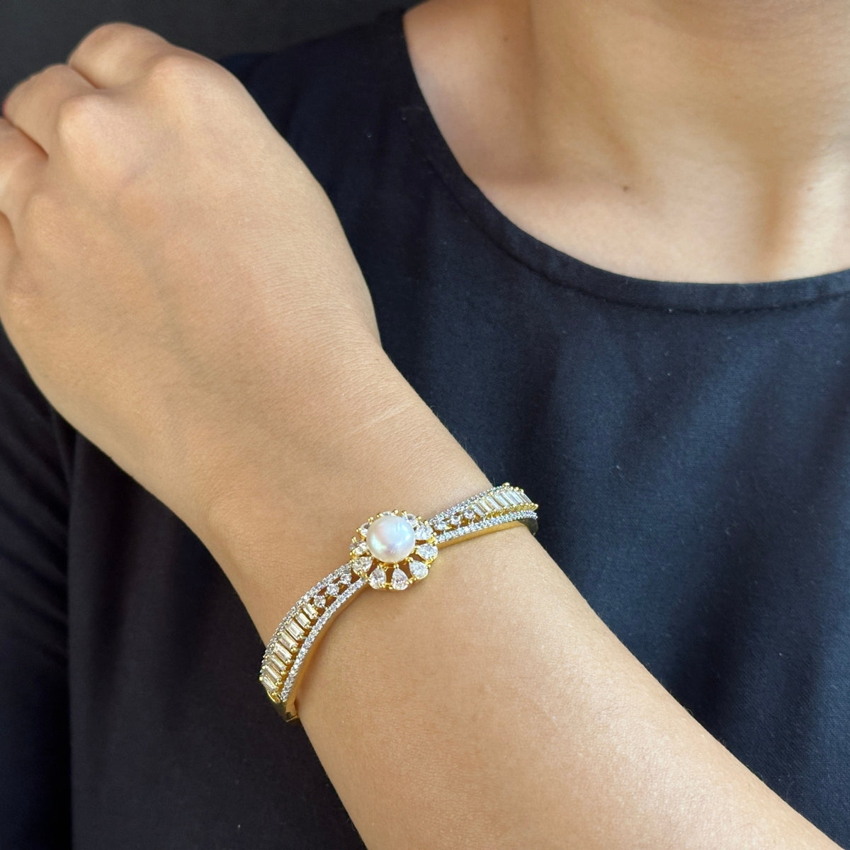 J Pearls Luxe Reign Pearl Bracelet - Swadesiicart
