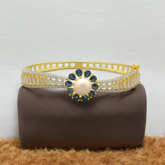 J Pearls Baroness Sparkle Pearl Bracelet - Swadesiicart