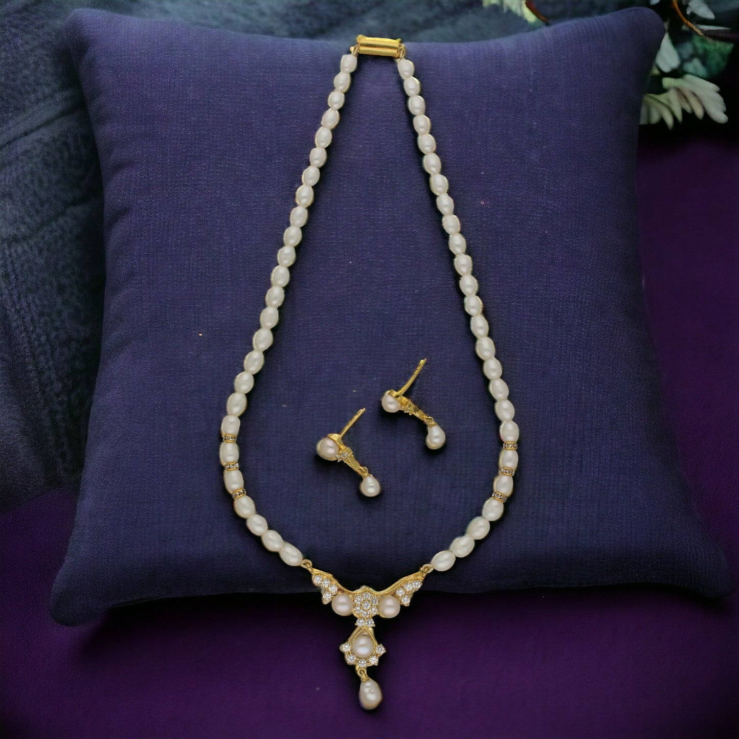 J Pearls Sanjitha Pearl Pendant Set | Swadesiicart