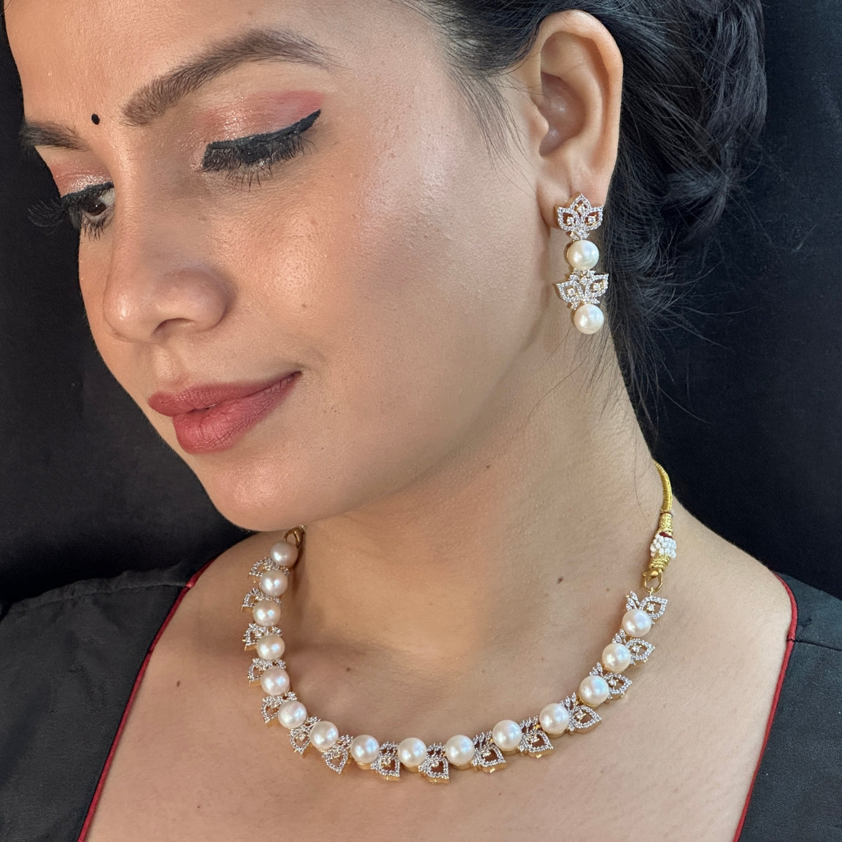 J Pearls Grand Duchess Pearl Set - Swadesiicart