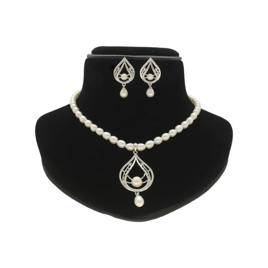 J Pearls Winsome Pearl Necklace Set - Swadesiicart