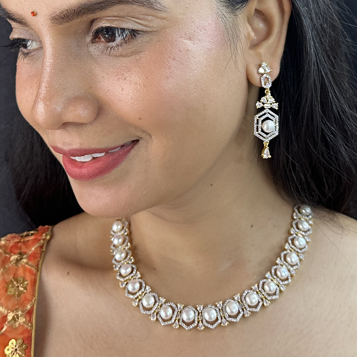 J Pearls Majestic Pearl Necklace Set - Swadesiicart