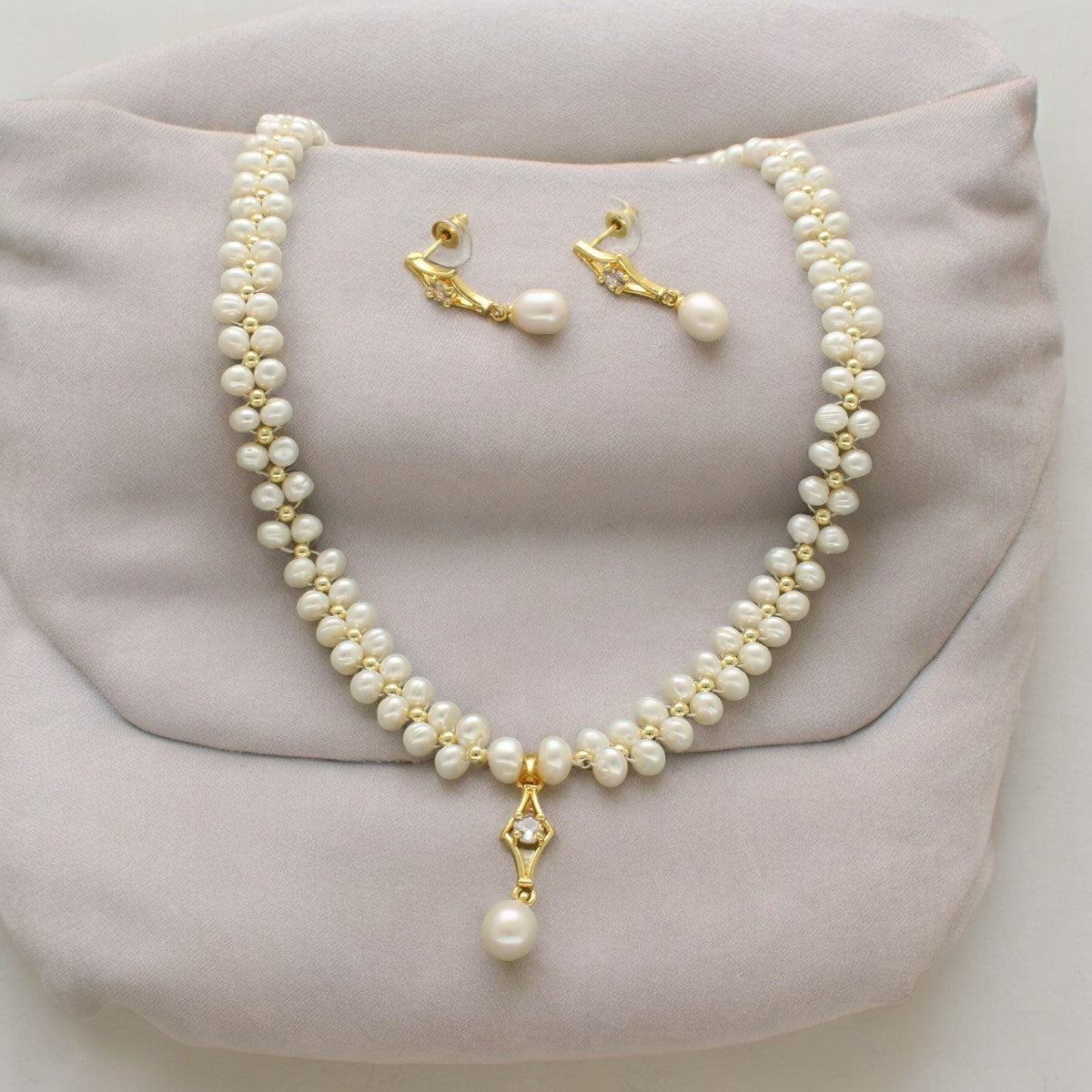 J Pearls winsome Pearl Necklace Set | Swadesiicart