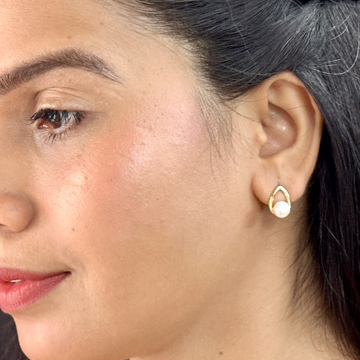 J Pearls Siddhi Pearl Earrings - Swadesiicart