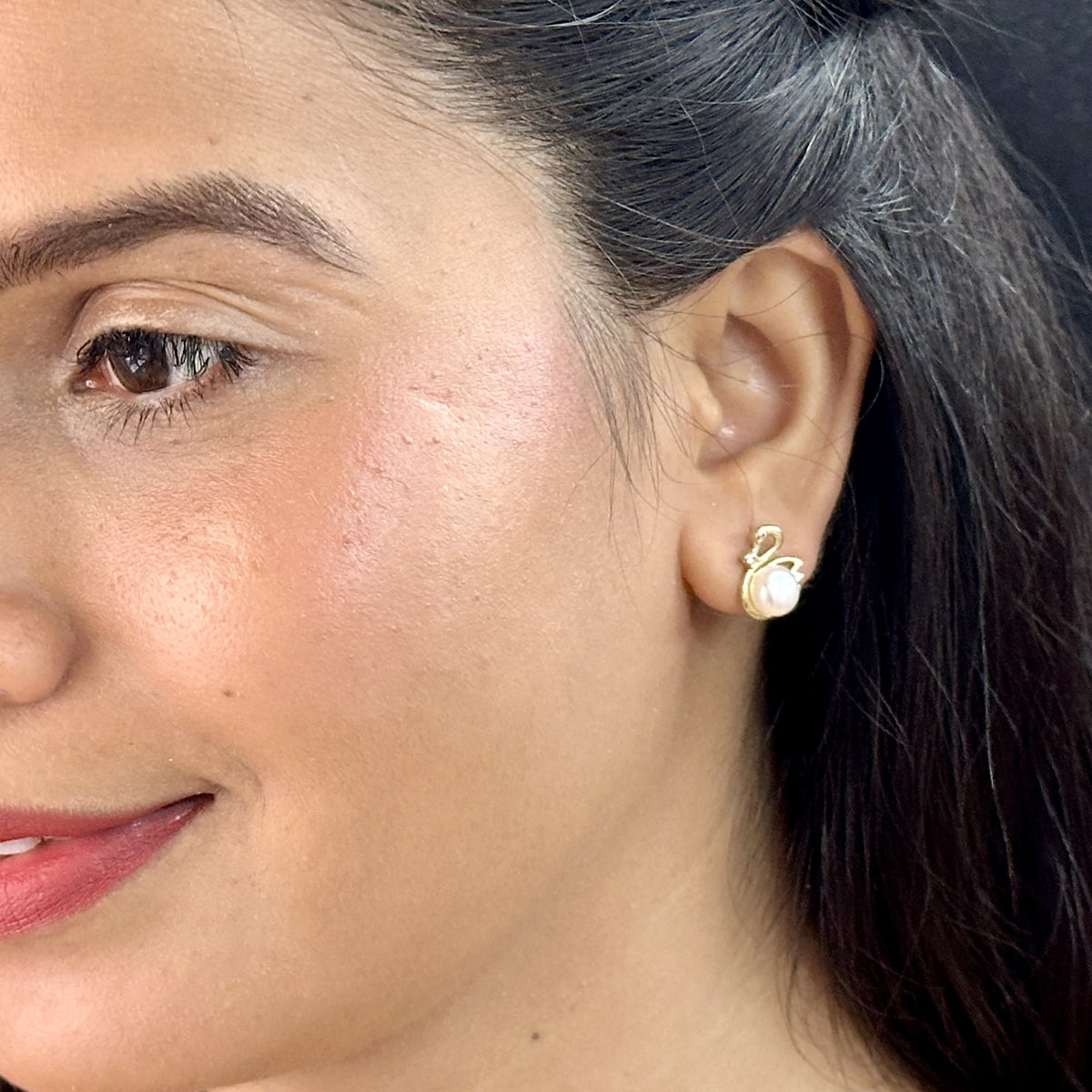 J Pearls Pearl Duck Earrings - Swadesiicart