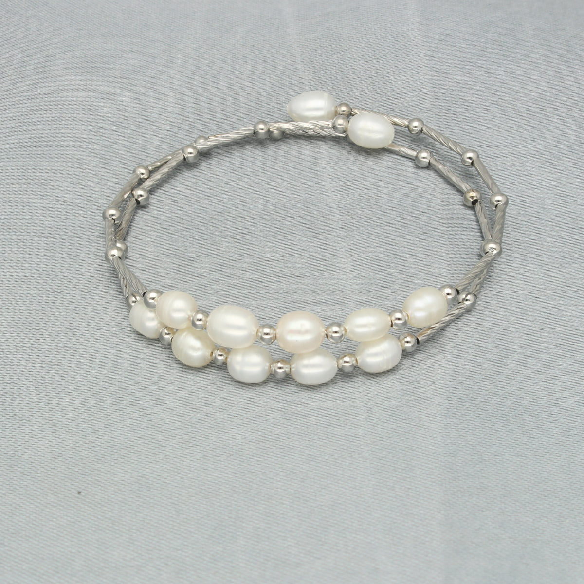 J Pearls Luxurious Pearl Bracelet - Swadesiicart