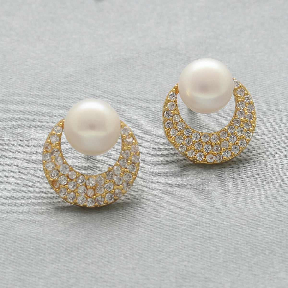 J Pearls Faris Pearl Earrings - Swadesiicart