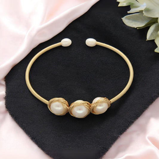 J Pearls Mallory Pearl Bracelet - Swadesiicart